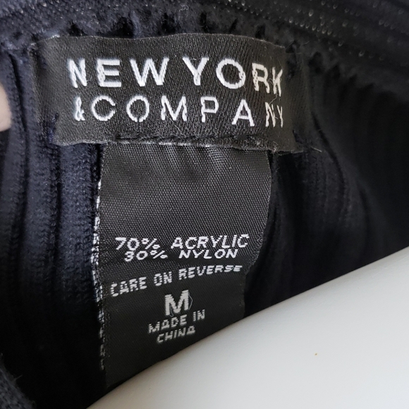 Blue Ribbed Keyhole Sweater - Picture 6 of 7